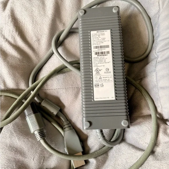 Microsoft XBox 360 Gray Power Adapter and component HD AV Cable - Picture 1 of 6